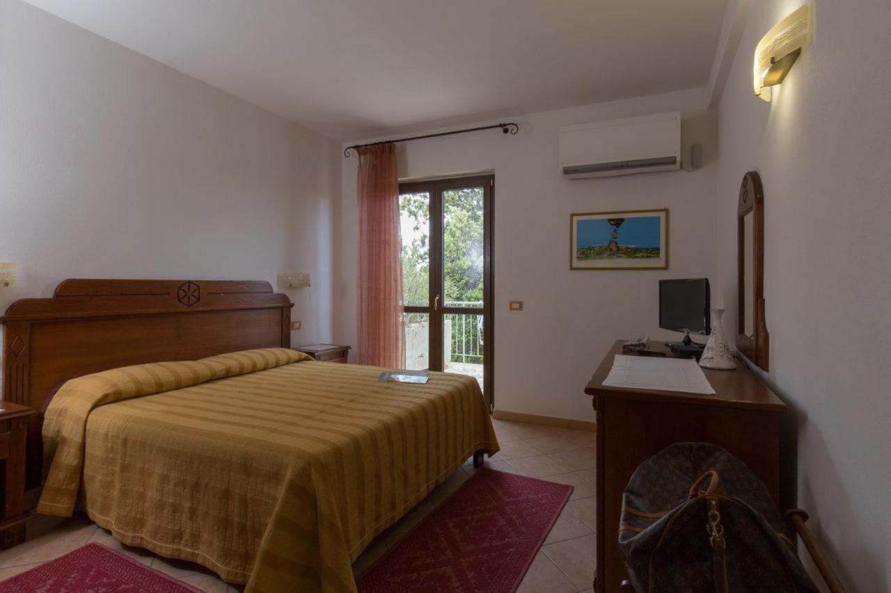 Hotel Ispinigoli Dorgali Esterno foto