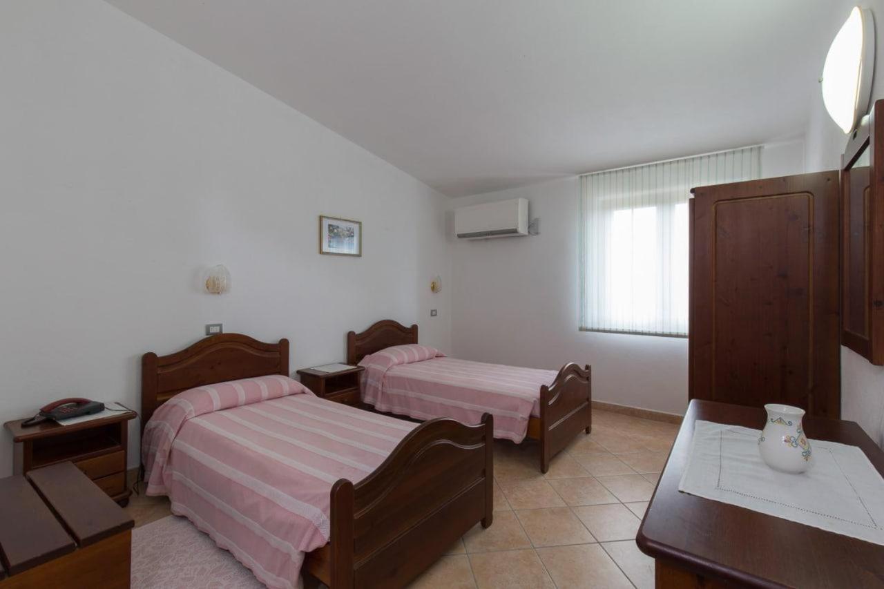Hotel Ispinigoli Dorgali Esterno foto